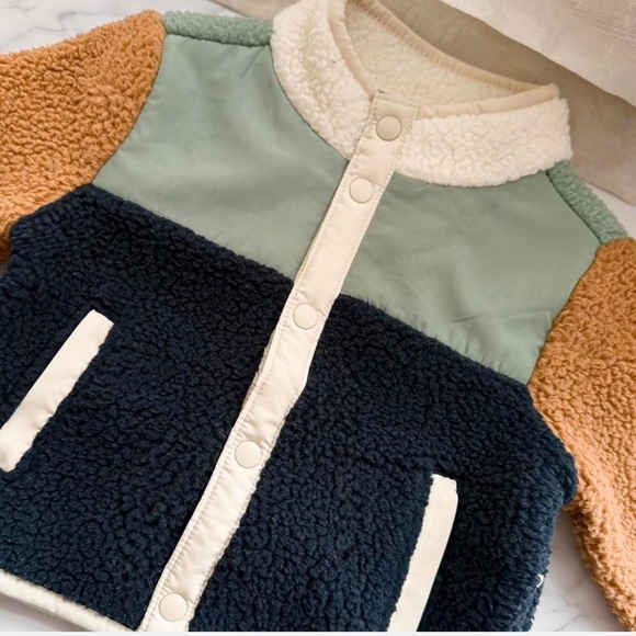 Colorblock Sherpa Jacket - Picture 3 of 5